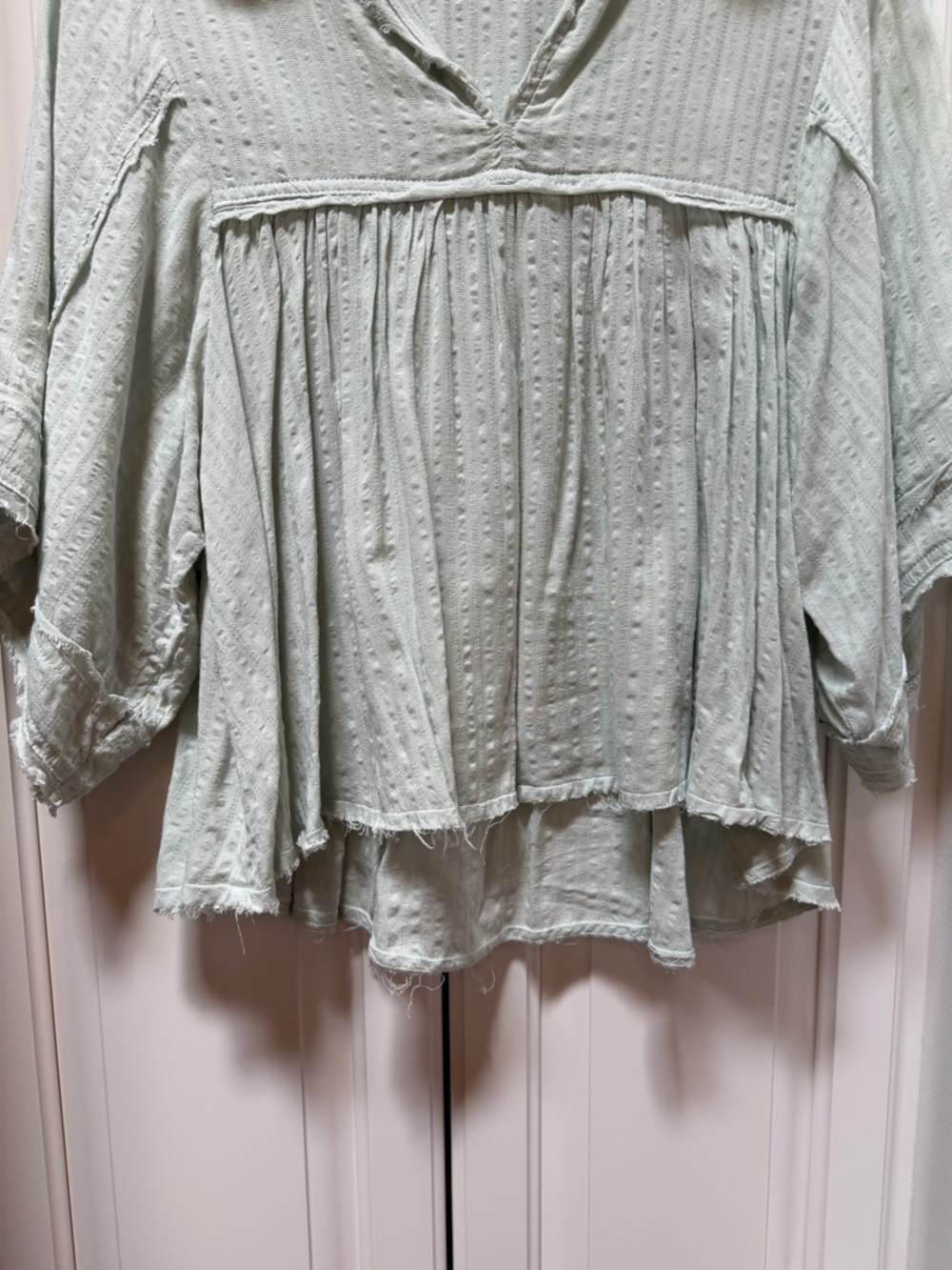 Millibon Mint Textured Flowy V-Neck Blouse - Picture 3 of 5